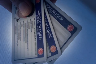 Eski tip ehliyetler için son gün cuma