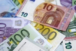 Euro Bölgesi'nde kasım enflasyonu AMB'nin duruşunu destekledi