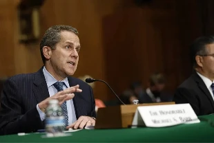 Fed üyesi Barr: Kuralların gevşetilmesi finansal riski artırabilir