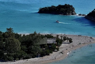 Fethiye'de Ölüdeniz'de nefes kesen görüntü: Denizin rengi turkuaza döndü
