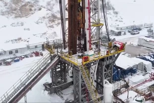 Gabar’da 2,5 metre kara rağmen üretim sürüyor: Günlük 80 bin varil petrol