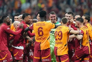 Galatasaray Süper Lig tarihinde 5 yıldız takan ilk takım oldu