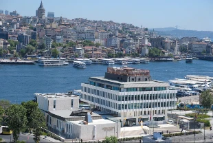 Geleceğin finansçıları ticaretin kalbinde yetişiyor: Eminönü'nde yüksek lisans ve doktora