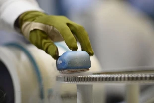 Geleceğin kuantum teknolojisi için yeni süperiletken malzeme keşfedildi