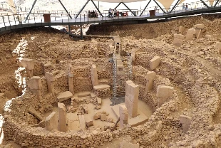 Göbeklitepe'de insan heykeli bulundu
