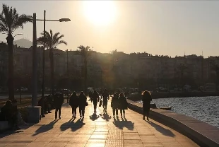 Haftaya yağışlar yurdu terk ediyor: Sıcaklıklar 10 derece birden artacak