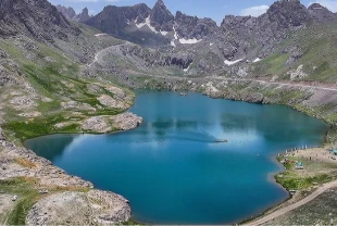 Hakkari doğasıyla büyülüyor: Huzurun yeni turizm rotası oldu