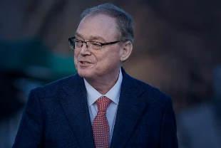 Hassett'ten Fed değerlendirmesi: Petrol fiyatları düşerse faiz indirimi gelebilir