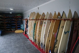 Hatay sörf merkezi yeni sporcular yetiştirmeye devam ediyor