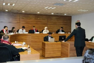 Hukuk öğrencilerine farazi dava simülasyonu