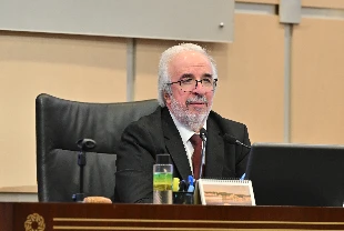 Hür teşebbüs ve hür siyaset, ülkenin gelişmesi için vazgeçilmez