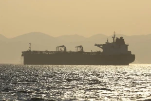 Hürmüz Boğazı'ndan 16 günde sadece 38 gemi geçti