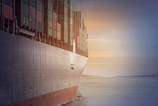 Hürmüz Boğazı'ndan gemi trafiği durma noktasına geldi: Ümit Burnu yeni rota oldu