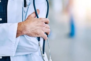 İngiltere'de doktor krizi: Yerine hemşireler görevlendiriliyor