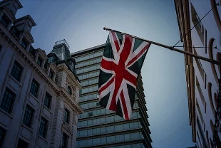 İngiltere'den yaptırımları sıkılaştırma mesajı: Rus petrolü ve gazına baskı artacak