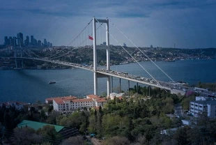 İstanbul Boğazı gemi trafiğine kapatıldı