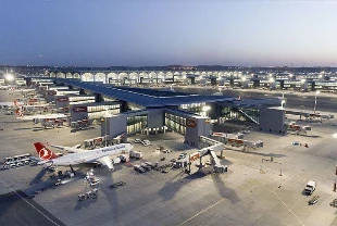 İstanbul Havalimanı Avrupa'nın zirvesinde: Rekor uçuş sayısı