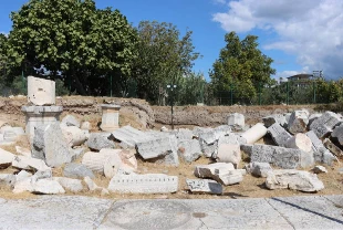 İznik Roma Tiyatrosu'nda yeni bir hat bulundu