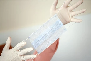 Japonlardan yeni nesil maske: Nefesi kısıtlamadan virüsleri yakalıyor