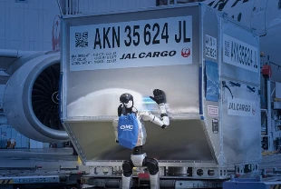 Japonya havacılığında robot devrimi: Haneda Havalimanı’nda bagajları onlar taşıyacak