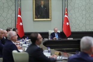 Kabine toplanıyor: Masada 'Terörsüz Türkiye' ve İsrail'in Suriye saldırıları var