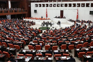 Kaçak yapıya elektrik ve su bağlayana büyük cezalar yolda