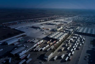 Kapıkule'de tarihi rekor: Bir günde 3 bin 442 ticari araç geçiş yaptı