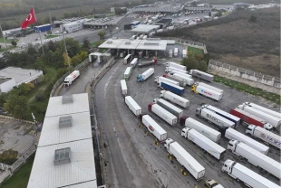 Kapıkule’de tır geçişinde rekor hız! Bekleme süresi 74 saatten 14 saate indi
