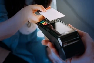 Kartlı ödemelerde rekor: Nisanda 2,6 trilyon liraya yaklaştı