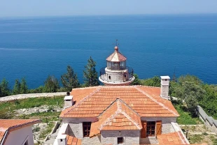 Kerempe Feneri 140 yıldır denizcilere yol gösteriyor