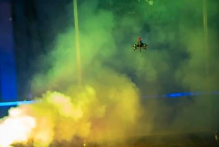 Kör uçuş yapabilen otonom drone’lar: Ultrasonik sesle navigasyon