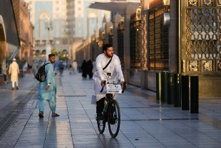 Kosova'dan Mekke'ye 6 bin km pedal çevirdi: Bisikleti evin duvarına asacak