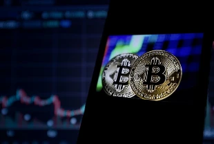 Kripto piyasasında Trump baskısı: Bitcoin 70 bin dolar sınırından geri çekildi