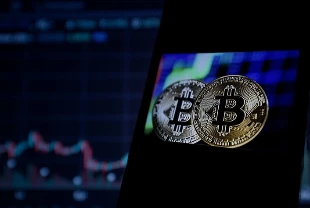 Kripto varlık piyasasında satış baskısı: ABD spot Bitcoin ETF'lerinden 490 milyon dolar çıktı