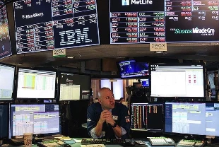 Küresel piyasalar tarife belirsizliğiyle haftaya girdi