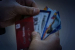 KVKK'dan sadakat kart uygulamalarına yönelik yeni düzenleme: Sadece telefon numarası yetmeyecek