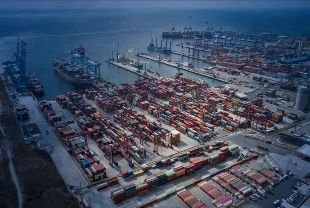 Limanlarda rekor elleçleme: 2025'te yük miktarı 553 milyon tonu aştı