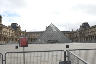 Louvre Müzesi soygununda yeni gelişme: 2 şüpheli gözaltına alındı