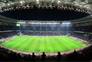 Maç günü dolan stadyumlar şehir ekonomisini canlandırıyor: Galatasaray bilet satışlarında önde