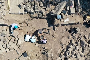 Manisa'da arkeologlar Demeter'in izini sürüyor