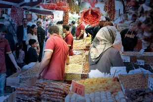 Marketlerde bayram bereketi! İkramlık ürünlere talep yoğun