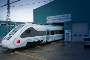 Milli raylı sistemlerde üretim vites atladı: TÜRASAŞ 2025'te 801 vagon üreterek rekor kırdı