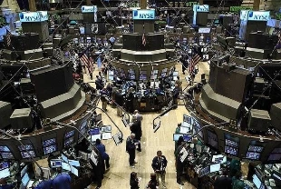 Moody's'in not indirimi New York borsasını vurdu: Açılışı düşüşle yap