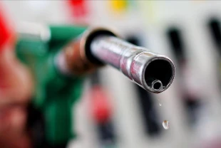 Motorine 2,32 TL indirim! Akaryakıt fiyatları güncellendi, benzin fiyatı sabit kaldı