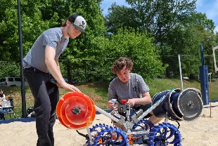 NASA'nın Ay görevleri için öğrencilerden stratejik altyapı robotu