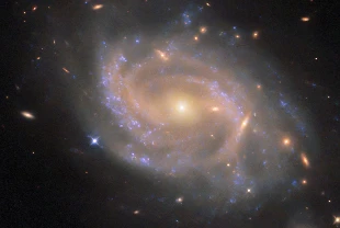 NASA'nın uzak galakside kör edici bir patlama gözlemledi
