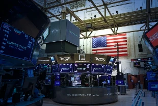 New York borsası yükseldi! Trump’ın gümrük vergisi çıkışı gündemde