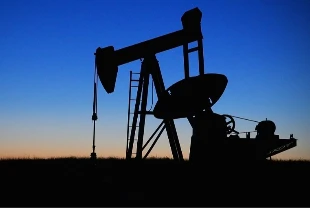 Nisan ayında OPEC üretimi geriledi: Suudi Arabistan artırdı, Venezuela düşürdü