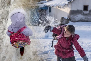 Okullar tatil mi? Yarıyıl tatilinin ardından iki kentte eğitime kar engeli