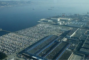 Otomotiv ihracatı martta 3,3 milyar dolar: Düşüşe rağmen liderlik sürüyor